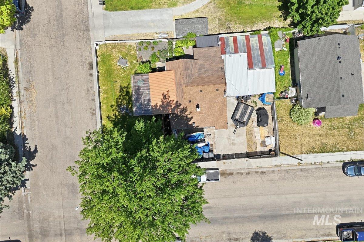 224 S Fern St Property Photo 33