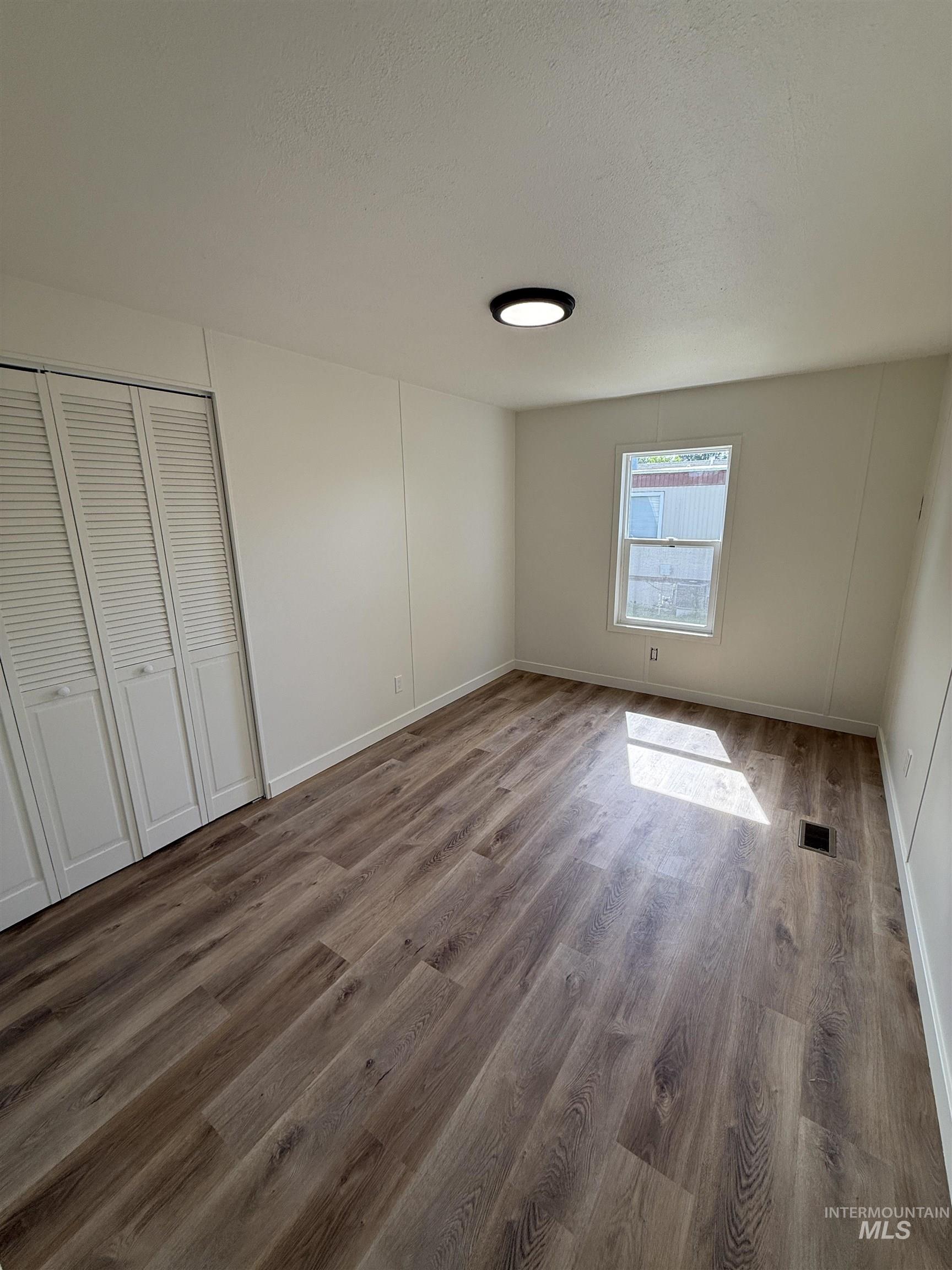 424 W Cherry Ln Property Photo 17