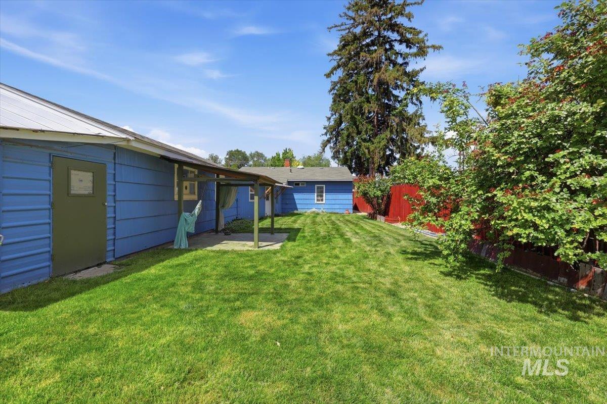 8 N Sunset St Property Photo 22