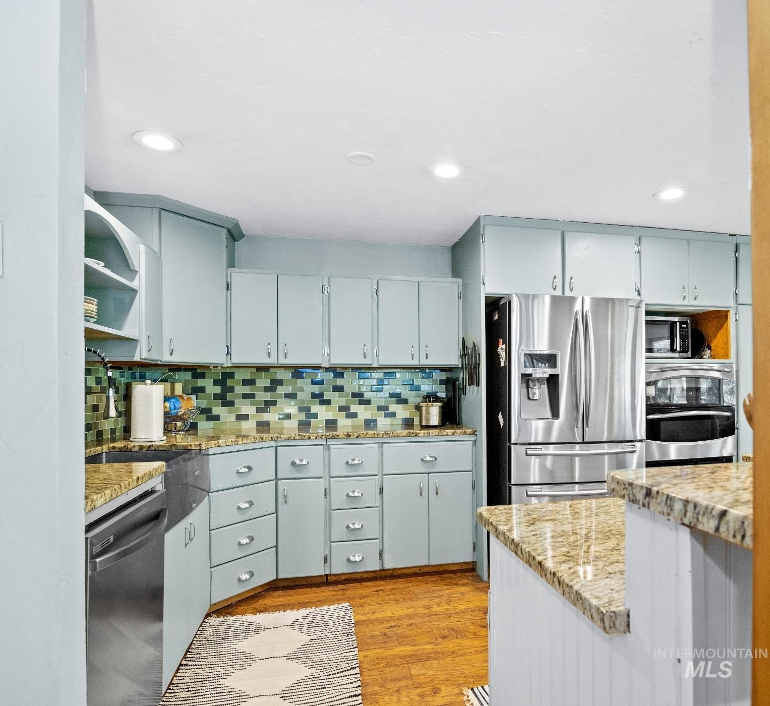 907 Ann Street Property Photo 10