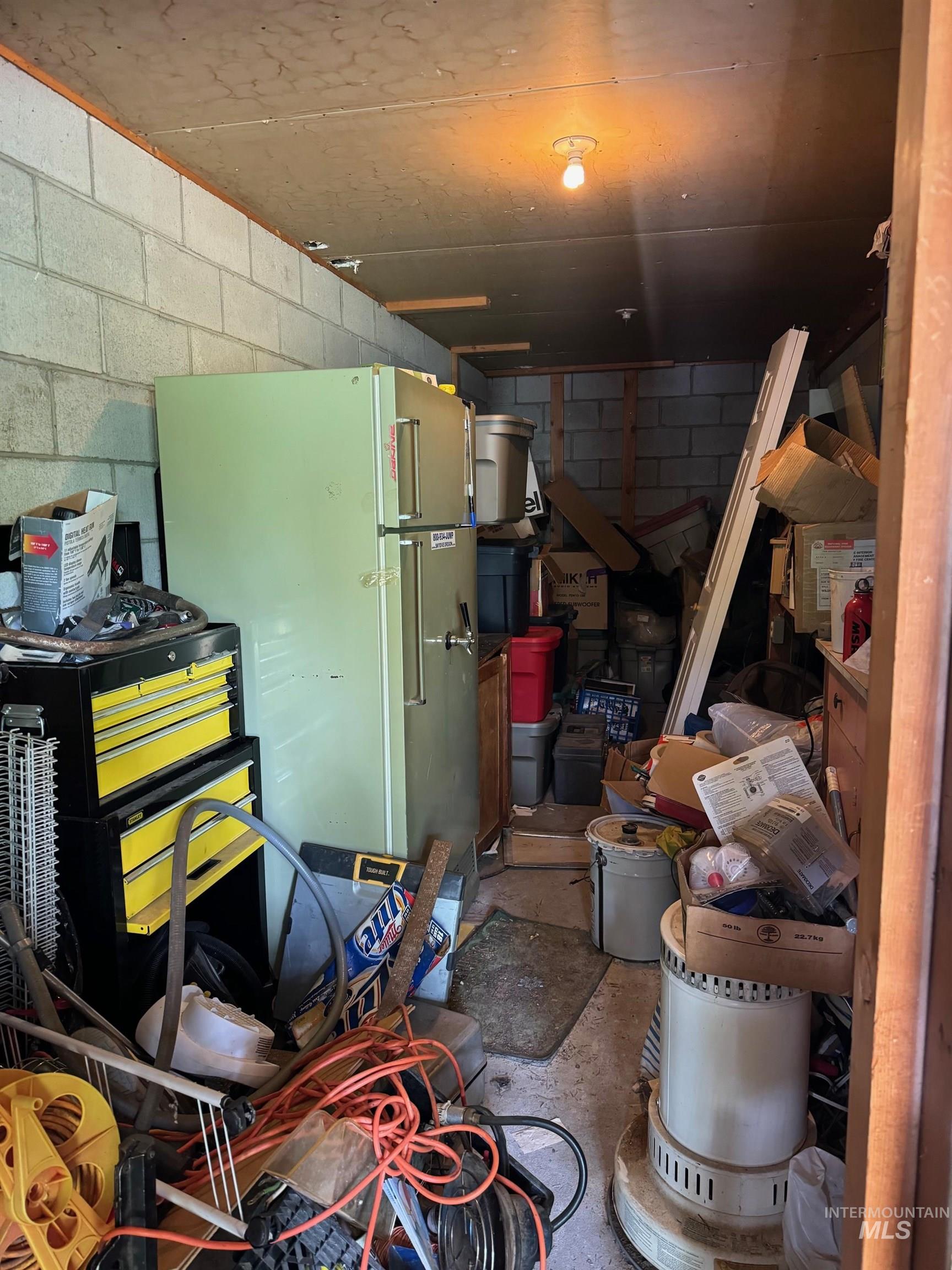 907 Ann Street Property Photo 32
