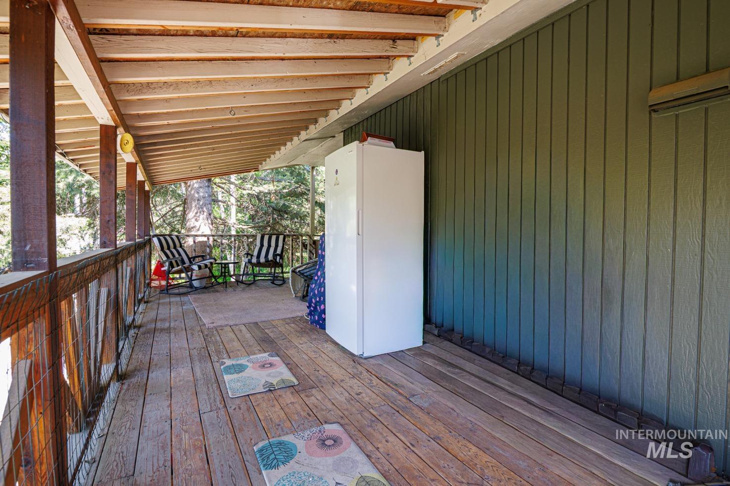 907 Ann Street Property Photo 33