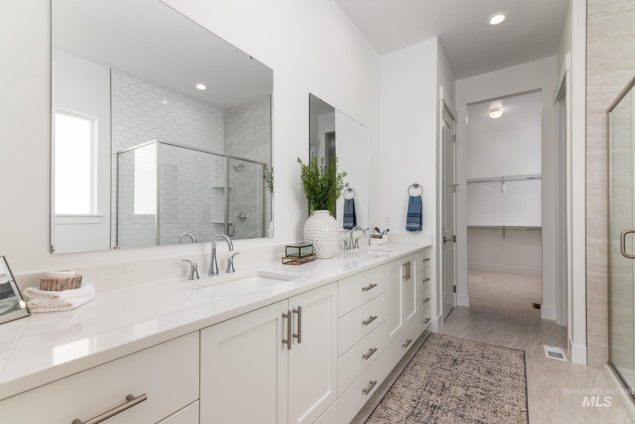 14704 Serenity Point St Property Photo 8