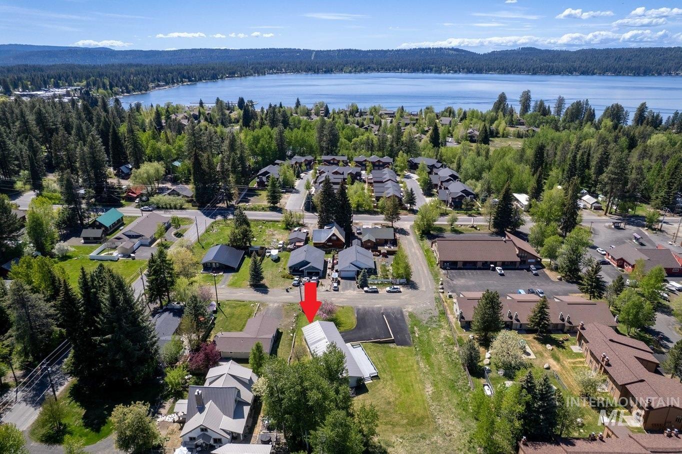 1605 Lawrence Drive Property Photo 2