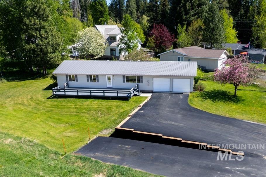1605 Lawrence Drive Property Photo 3