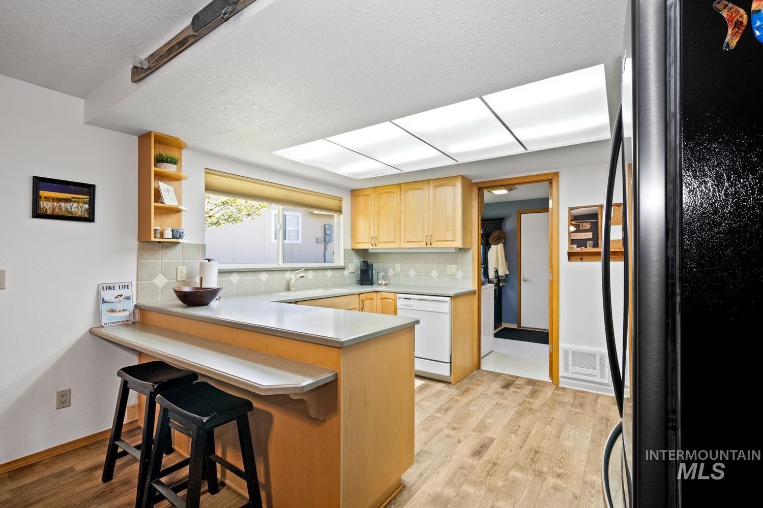 1605 Lawrence Drive Property Photo 10