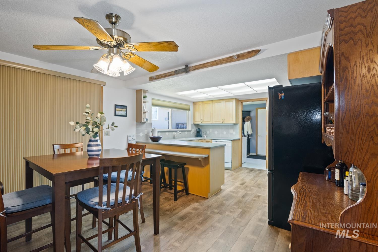 1605 Lawrence Drive Property Photo 11