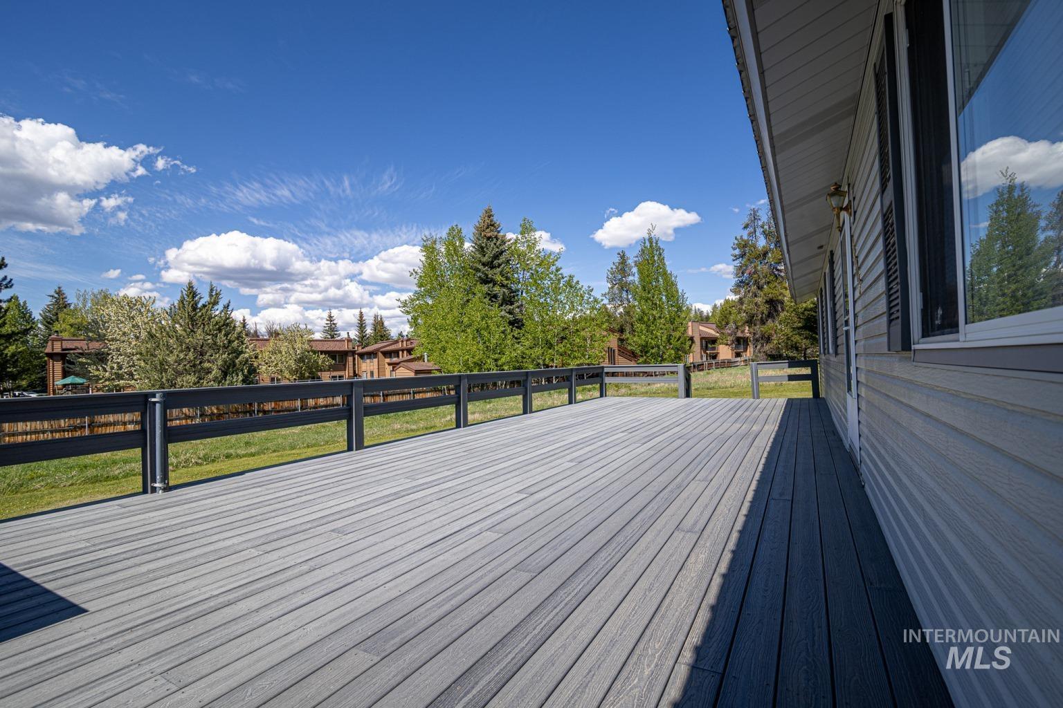 1605 Lawrence Drive Property Photo 33