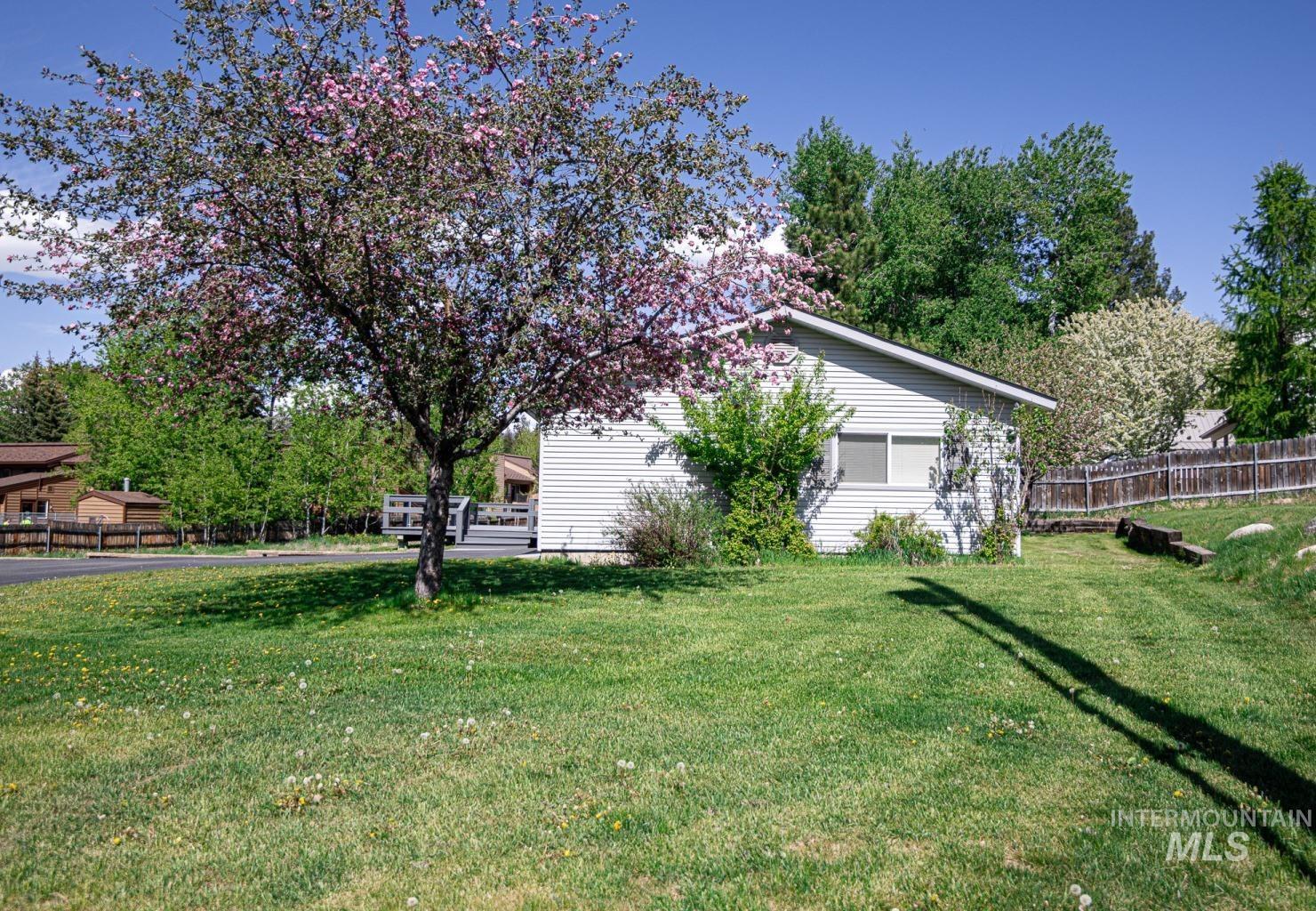1605 Lawrence Drive Property Photo 37