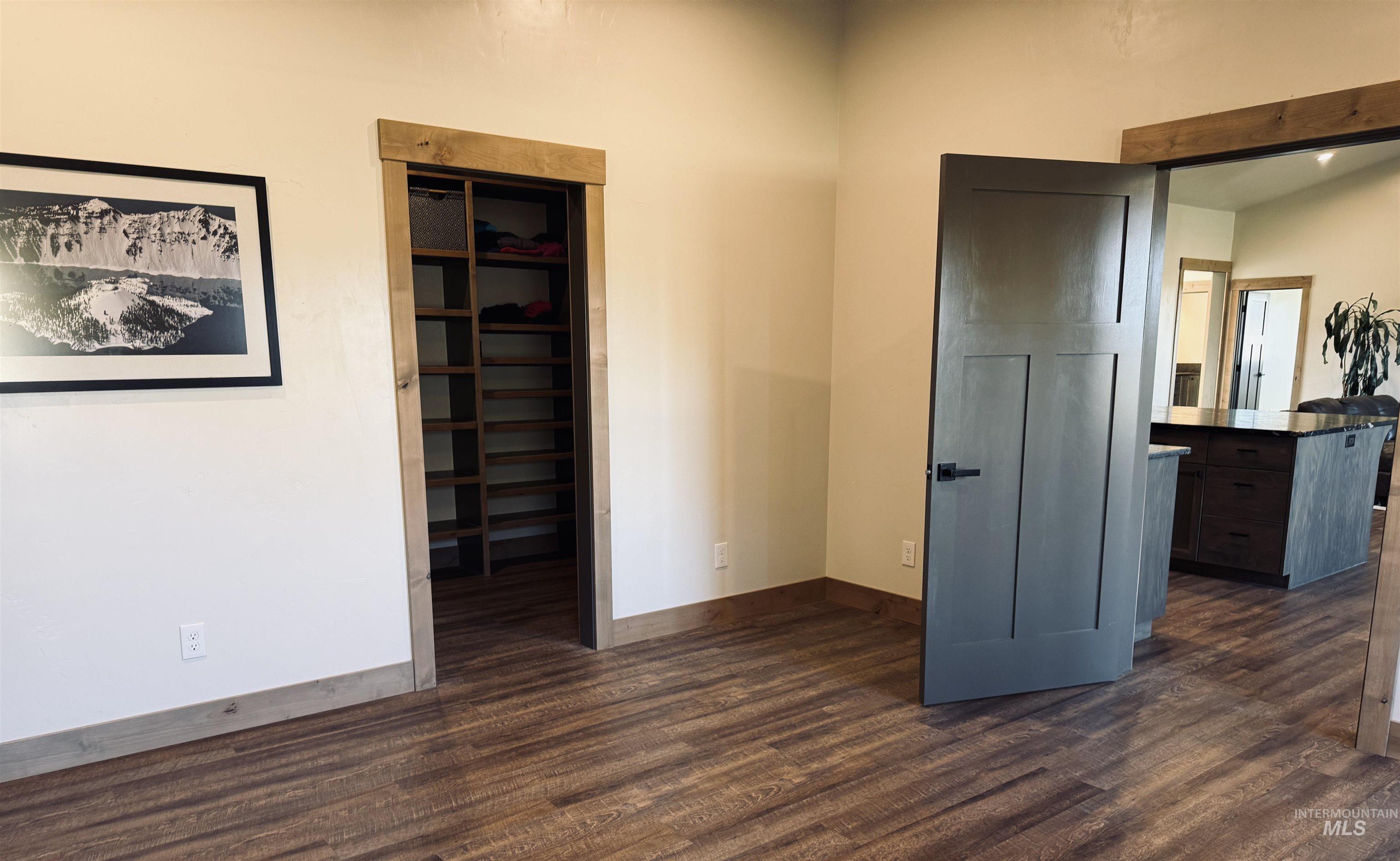 13903 Sky View Court Property Photo 8