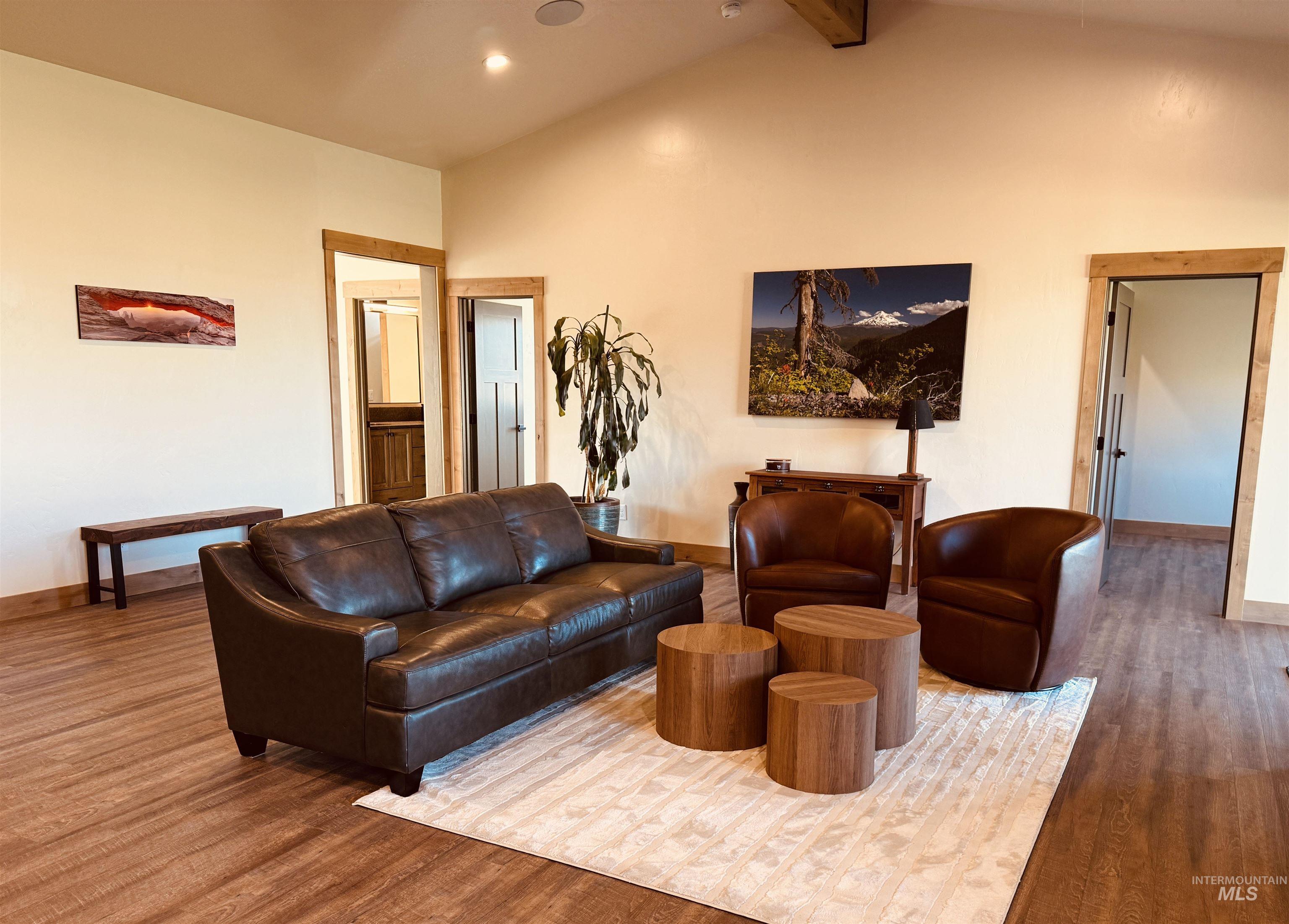 13903 Sky View Court Property Photo 12
