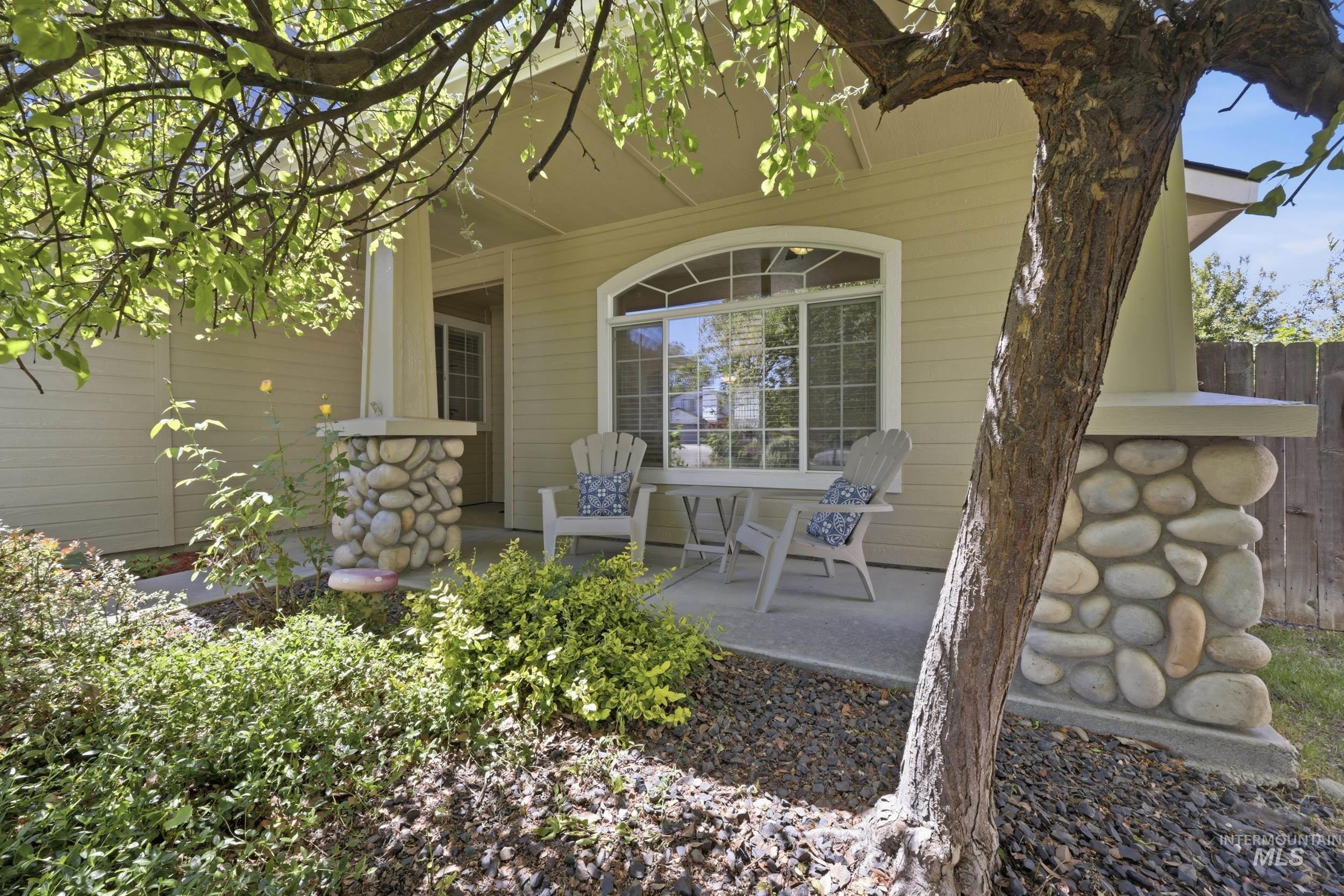 6555 S Moon Pl. Property Photo 4