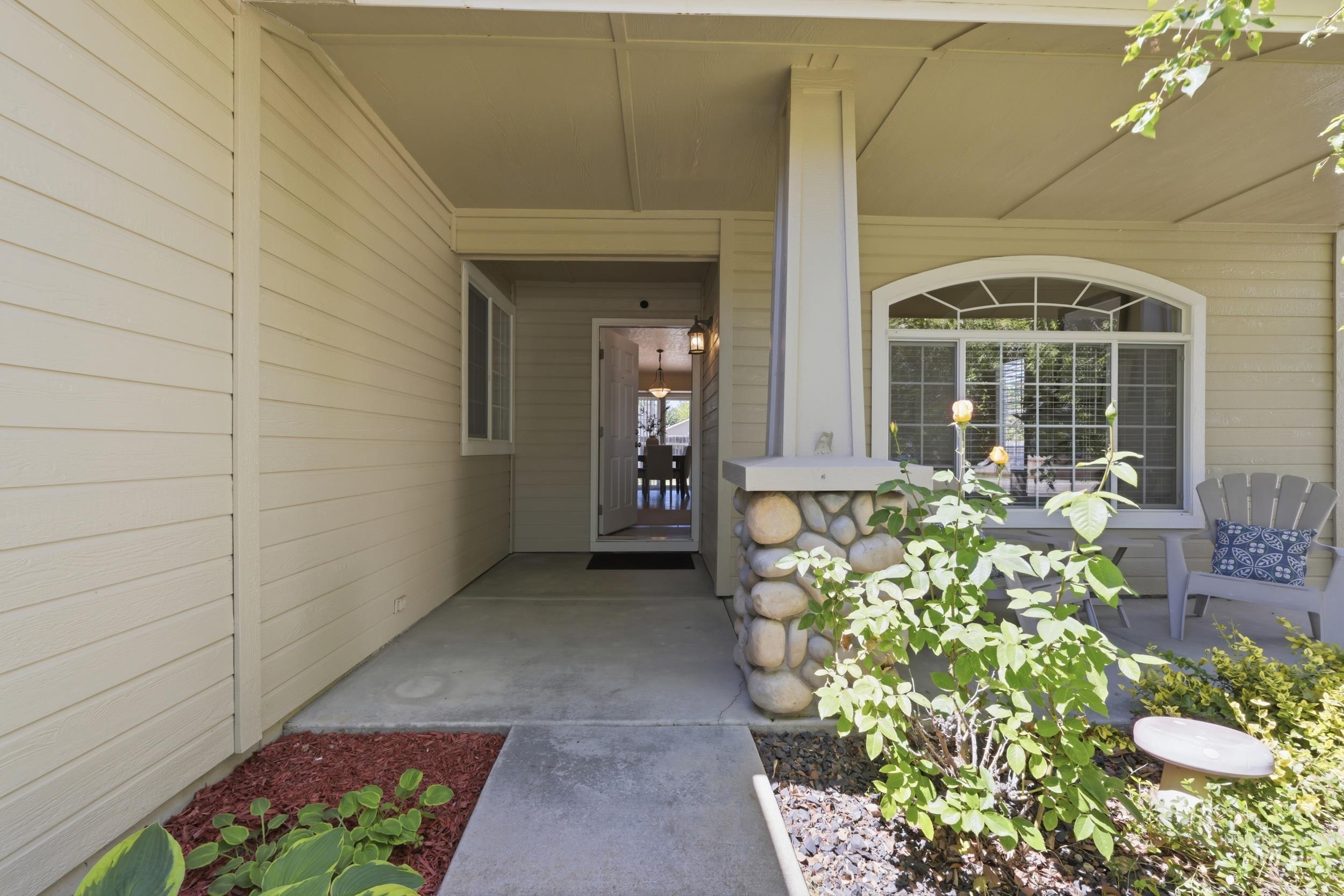 6555 S Moon Pl. Property Photo 5