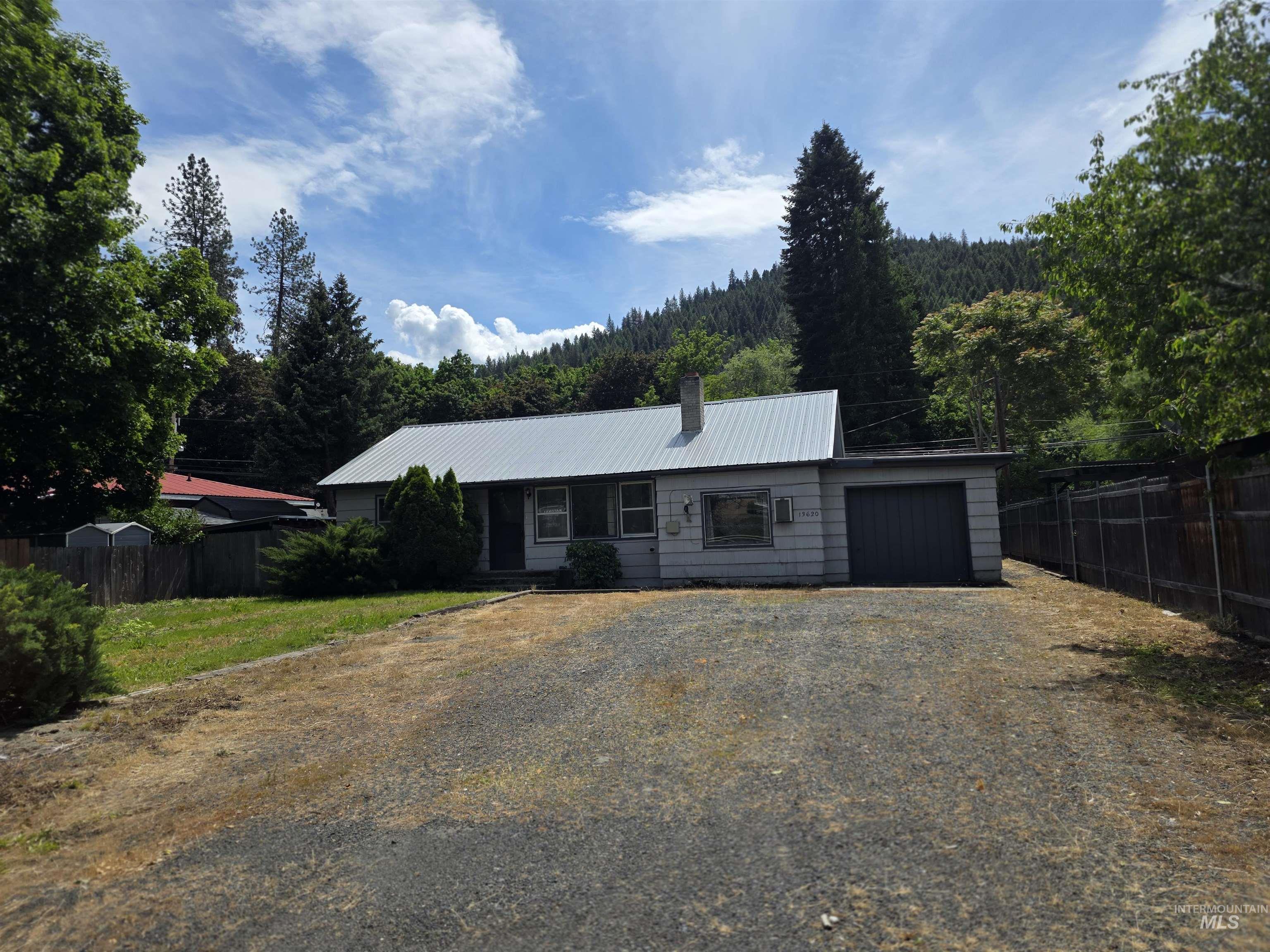 13620 Hwy 12 Property Photo 1