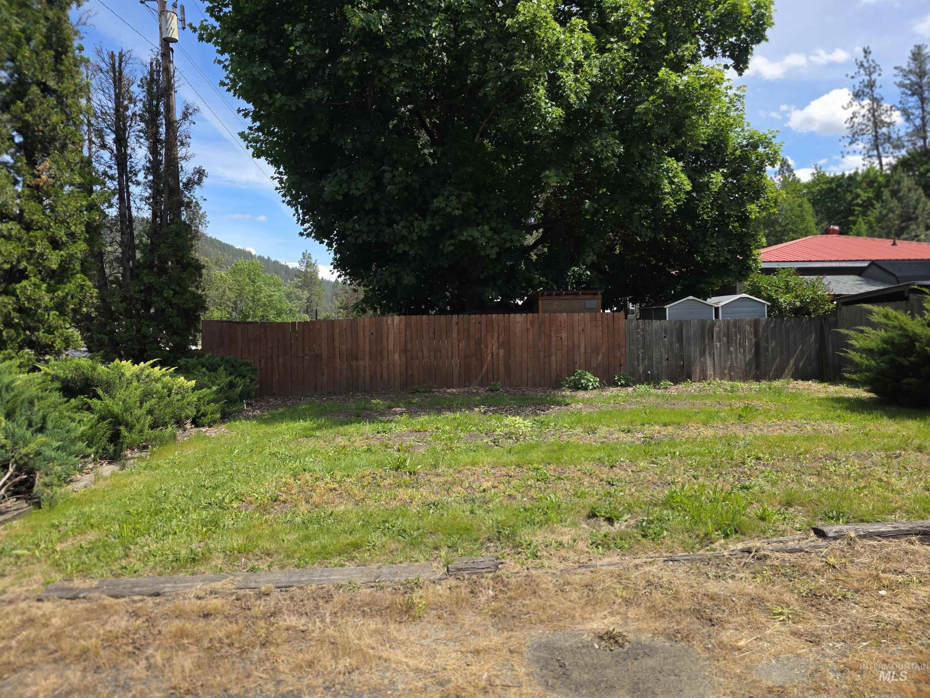 13620 Hwy 12 Property Photo 2