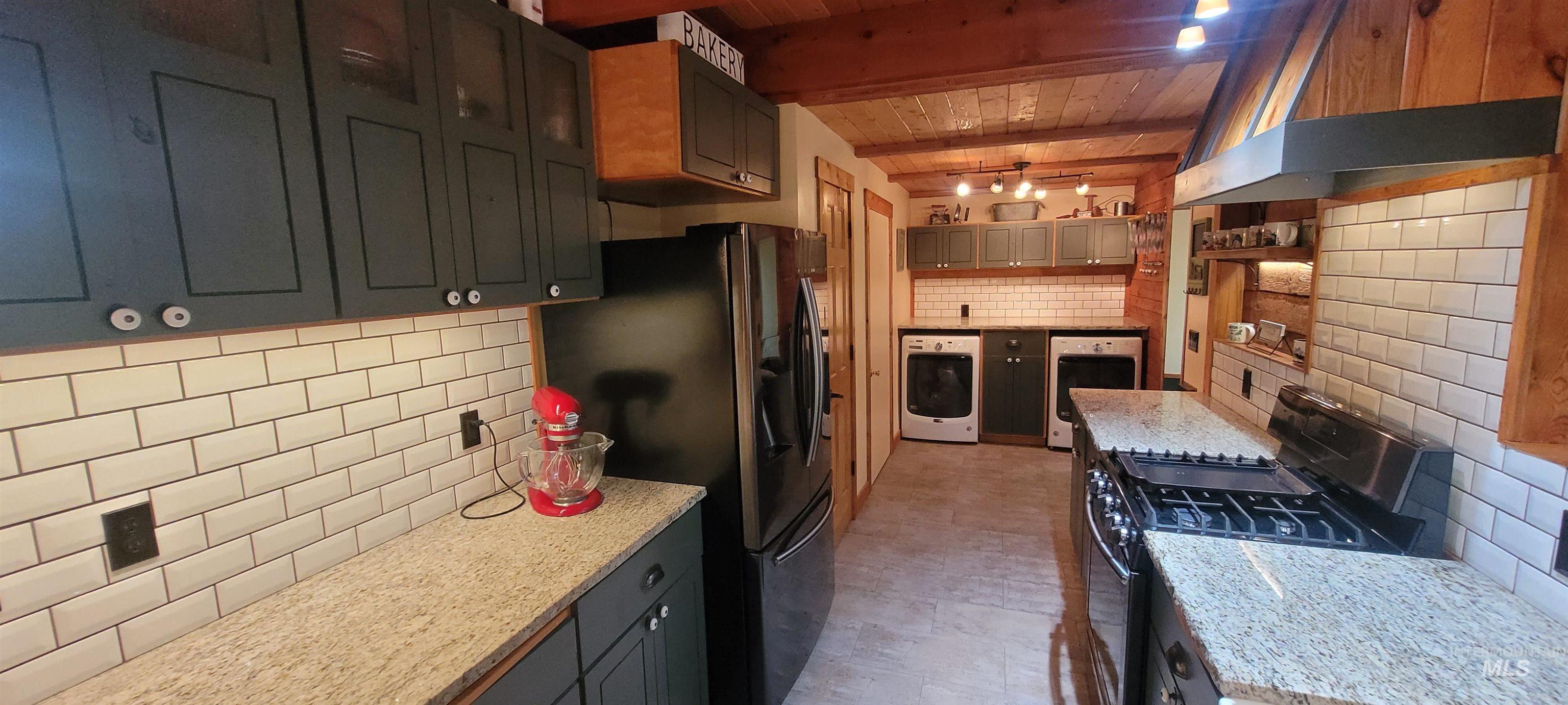10534 Hwy 55 Property Photo 15