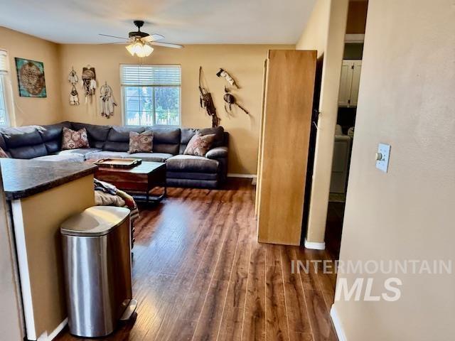 1750 E Wheatlands Property Photo 7