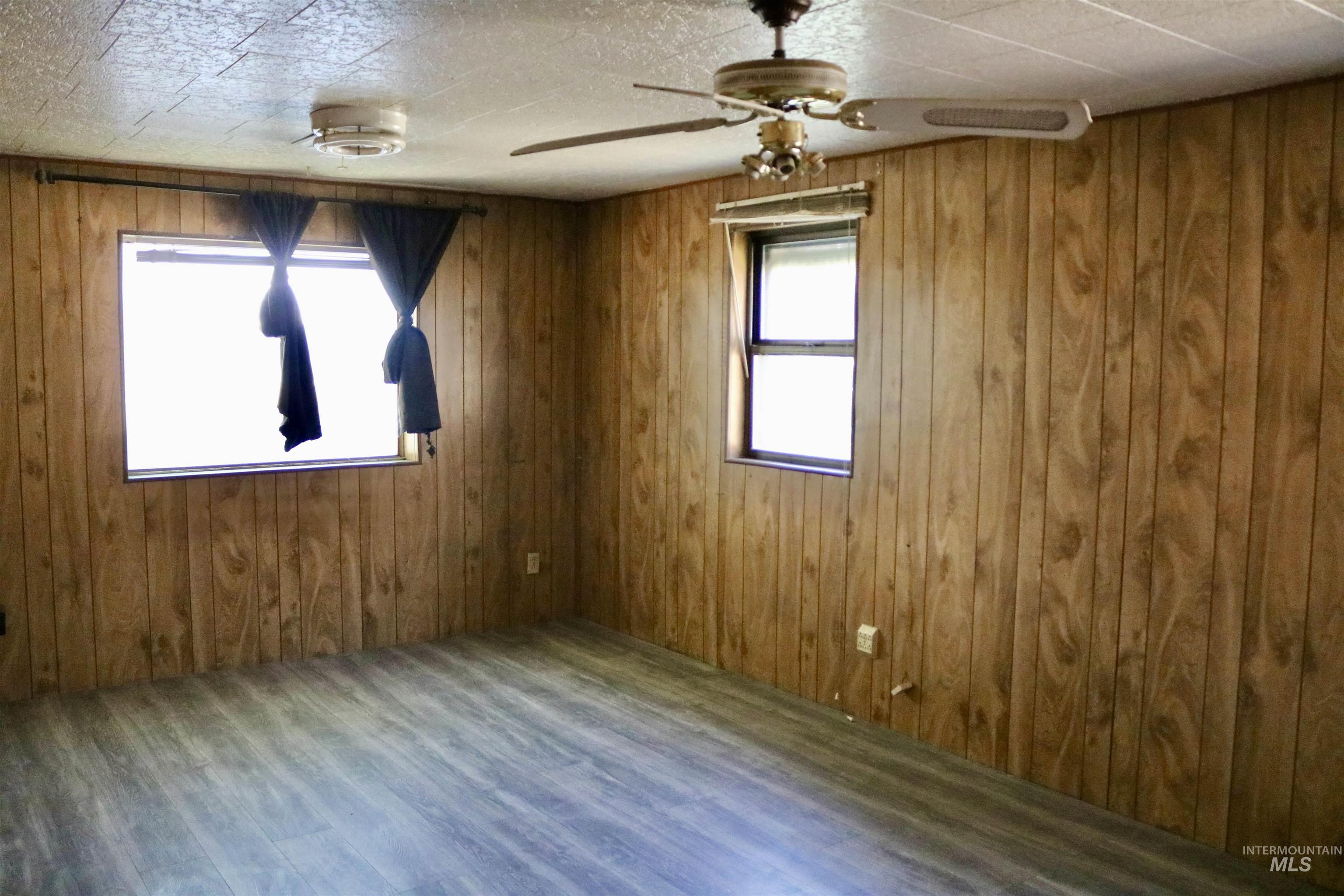 123 Ithaca Property Photo 10