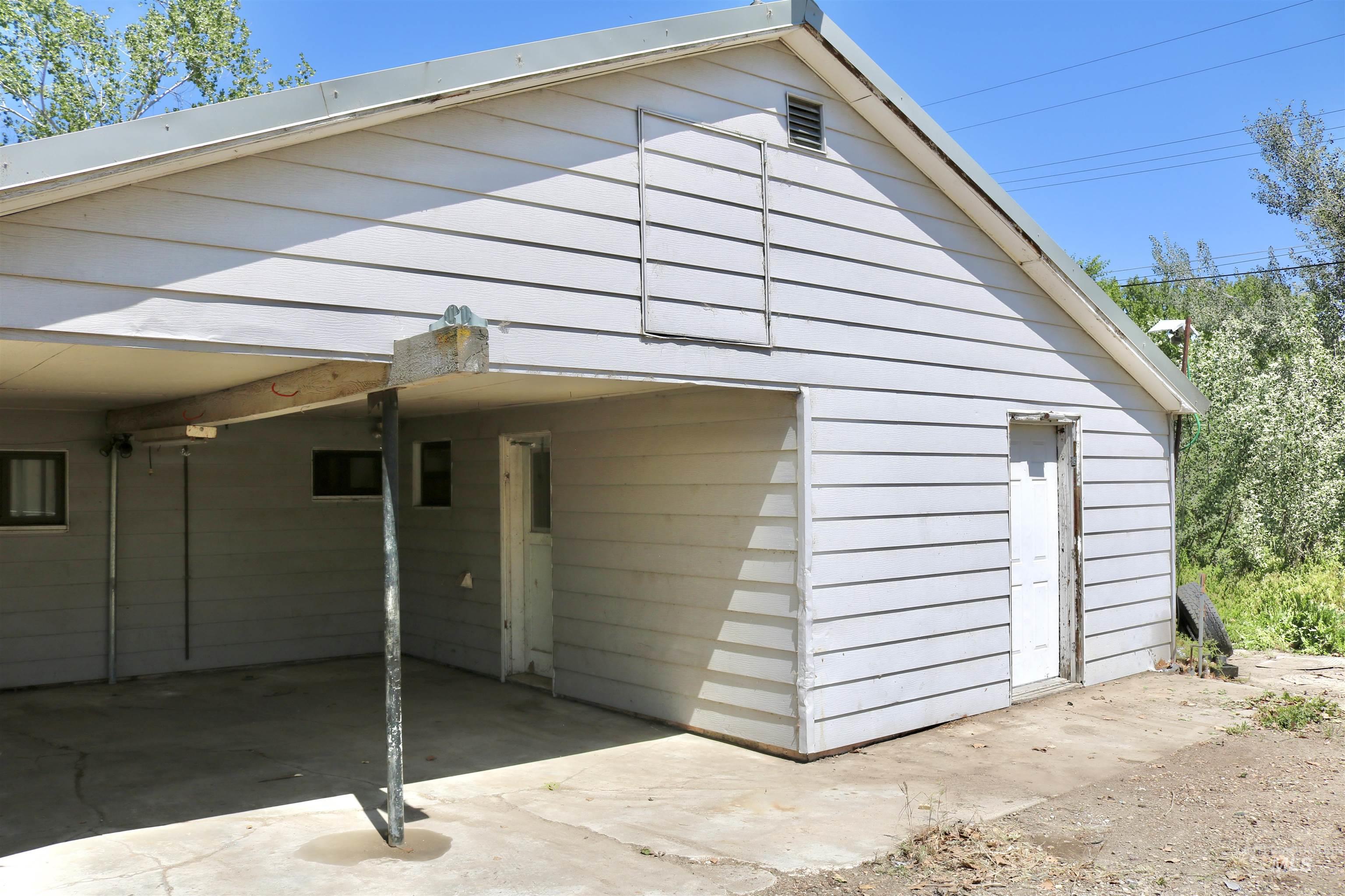 123 Ithaca Property Photo 21