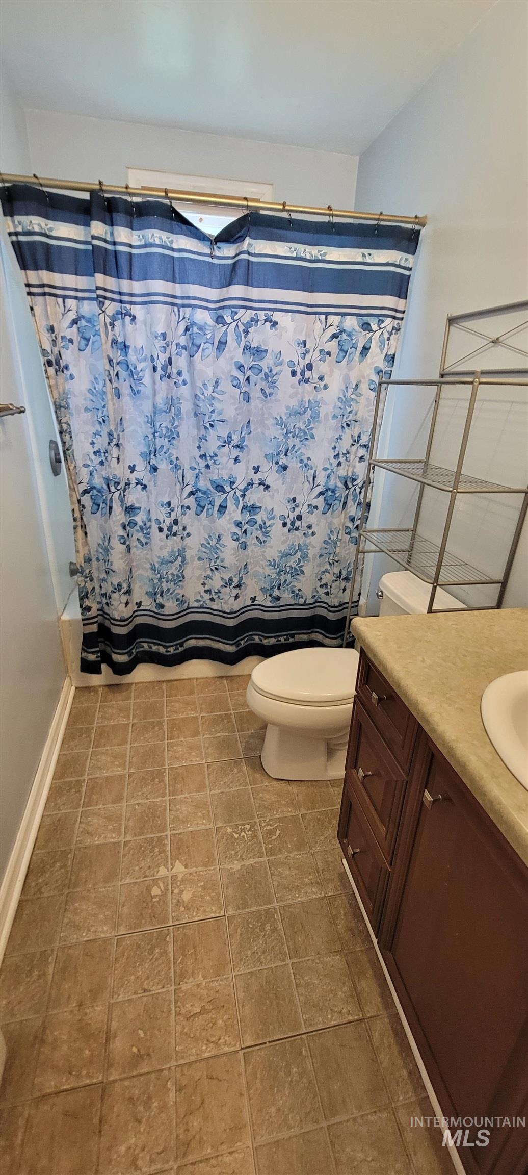 226 13th St Property Photo 16