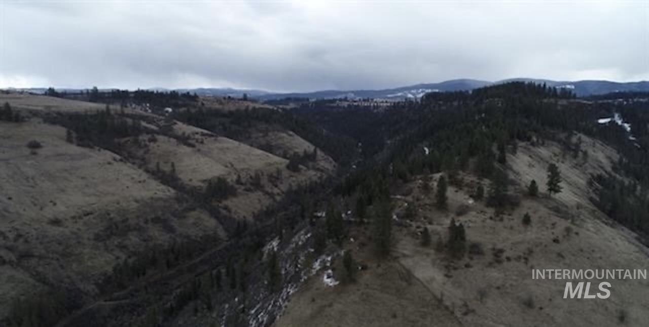 180,152,204 Rabbit Creek Road Property Photo 6