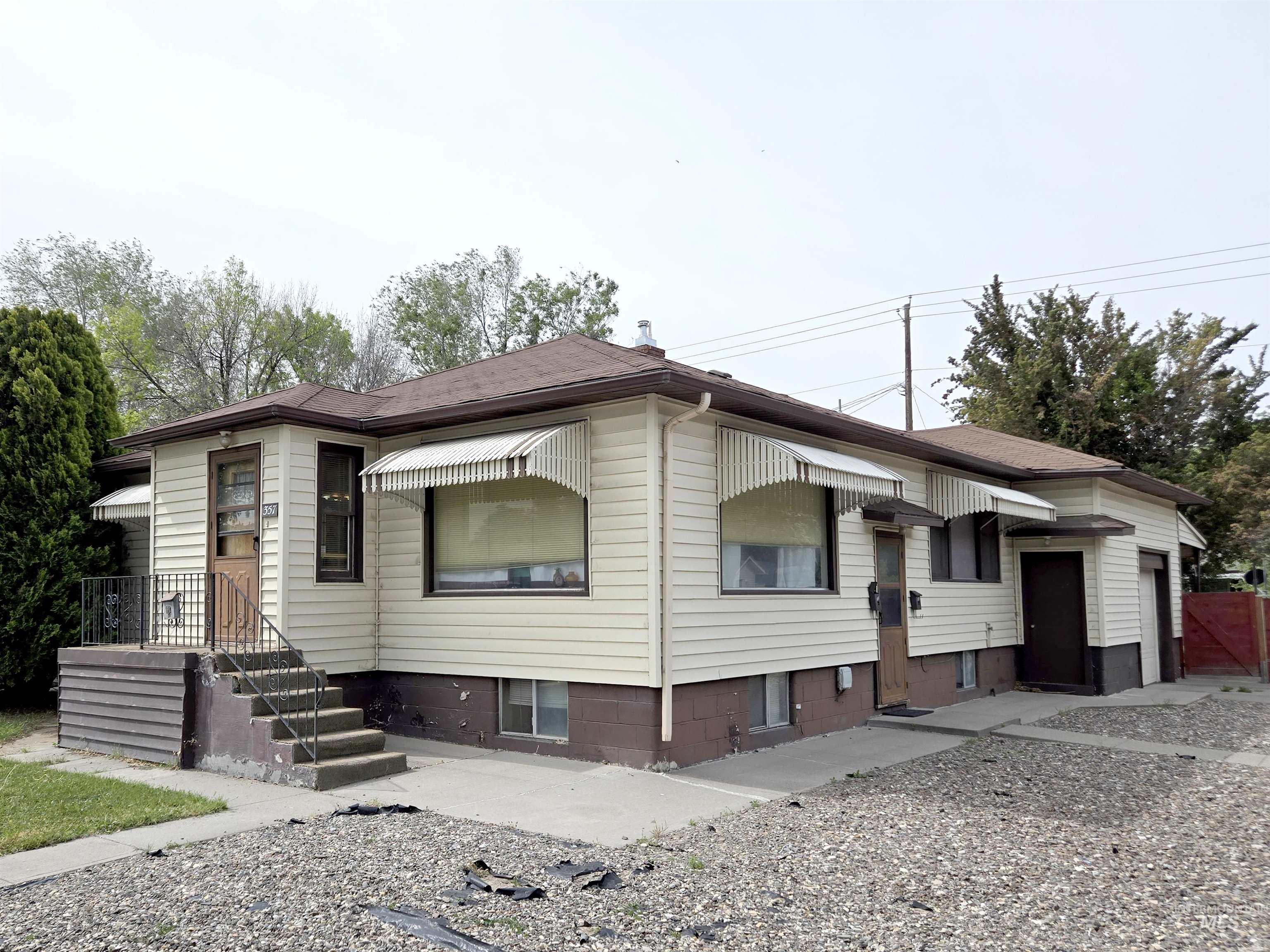357 6th Ave. N. Property Photo 1