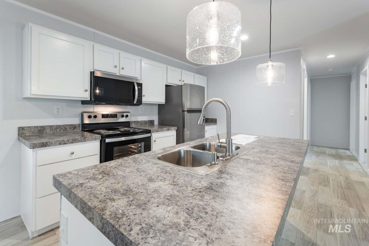 8143 N Andy Ln Property Photo 11