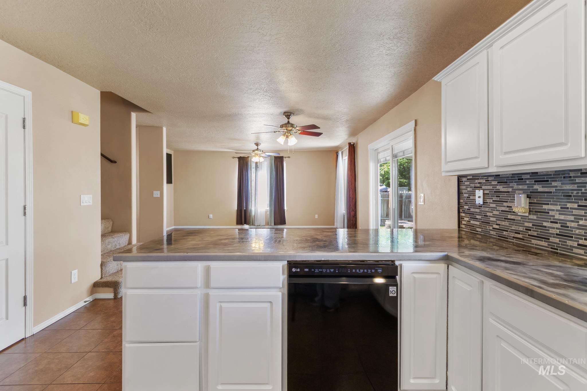3015 N Burley Way Property Photo 15