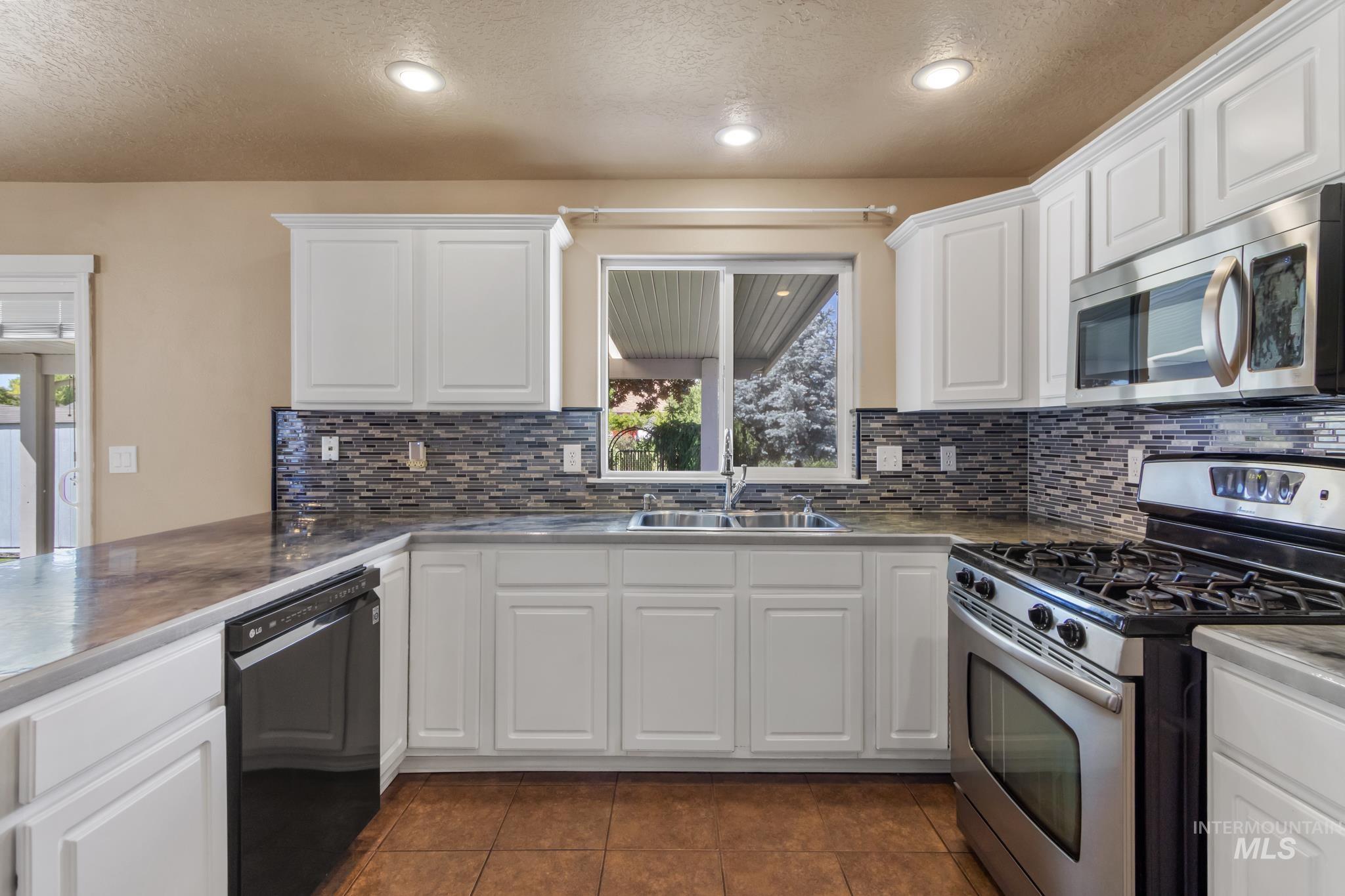 3015 N Burley Way Property Photo 16