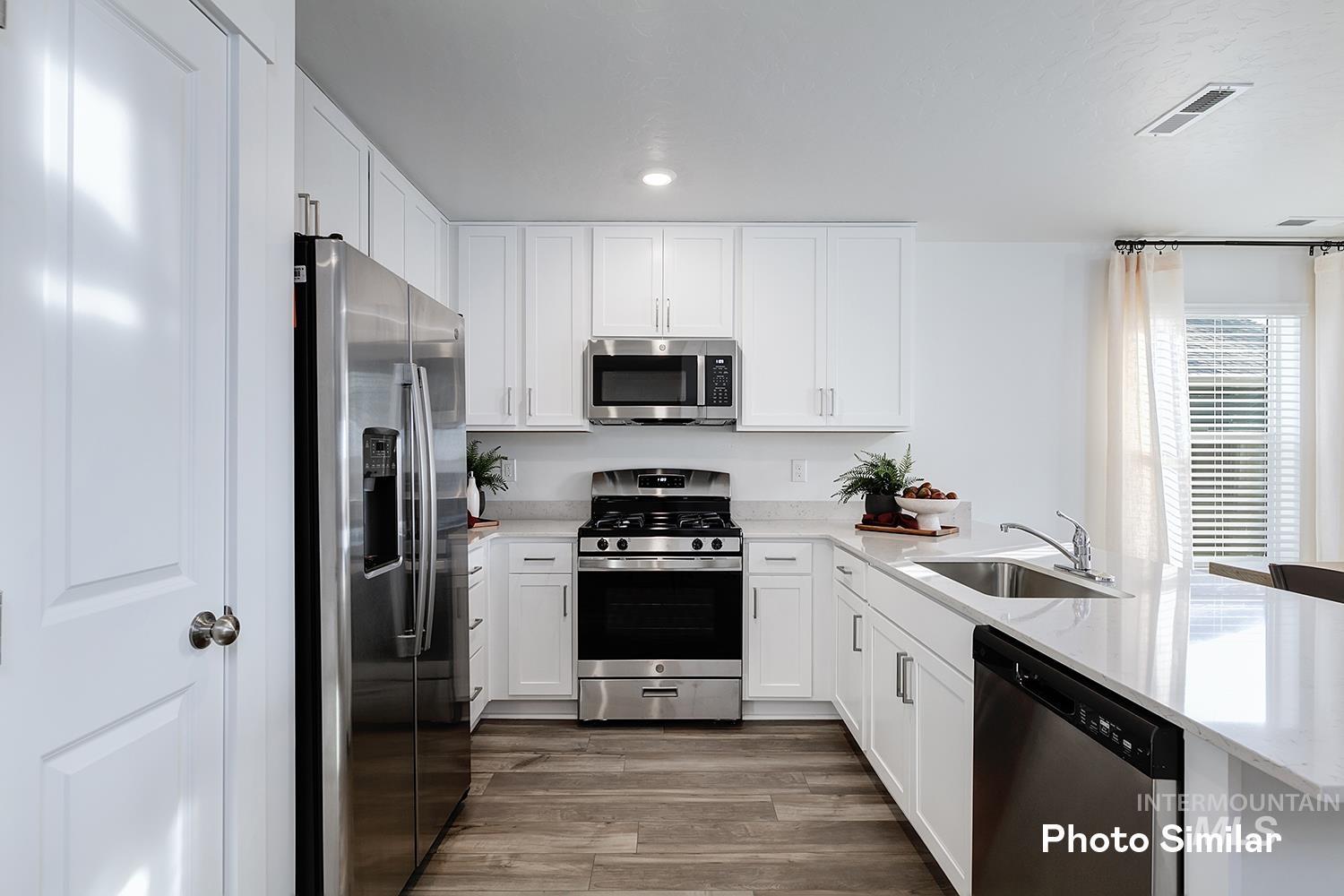 2556 W Bee Balm St Property Photo 12