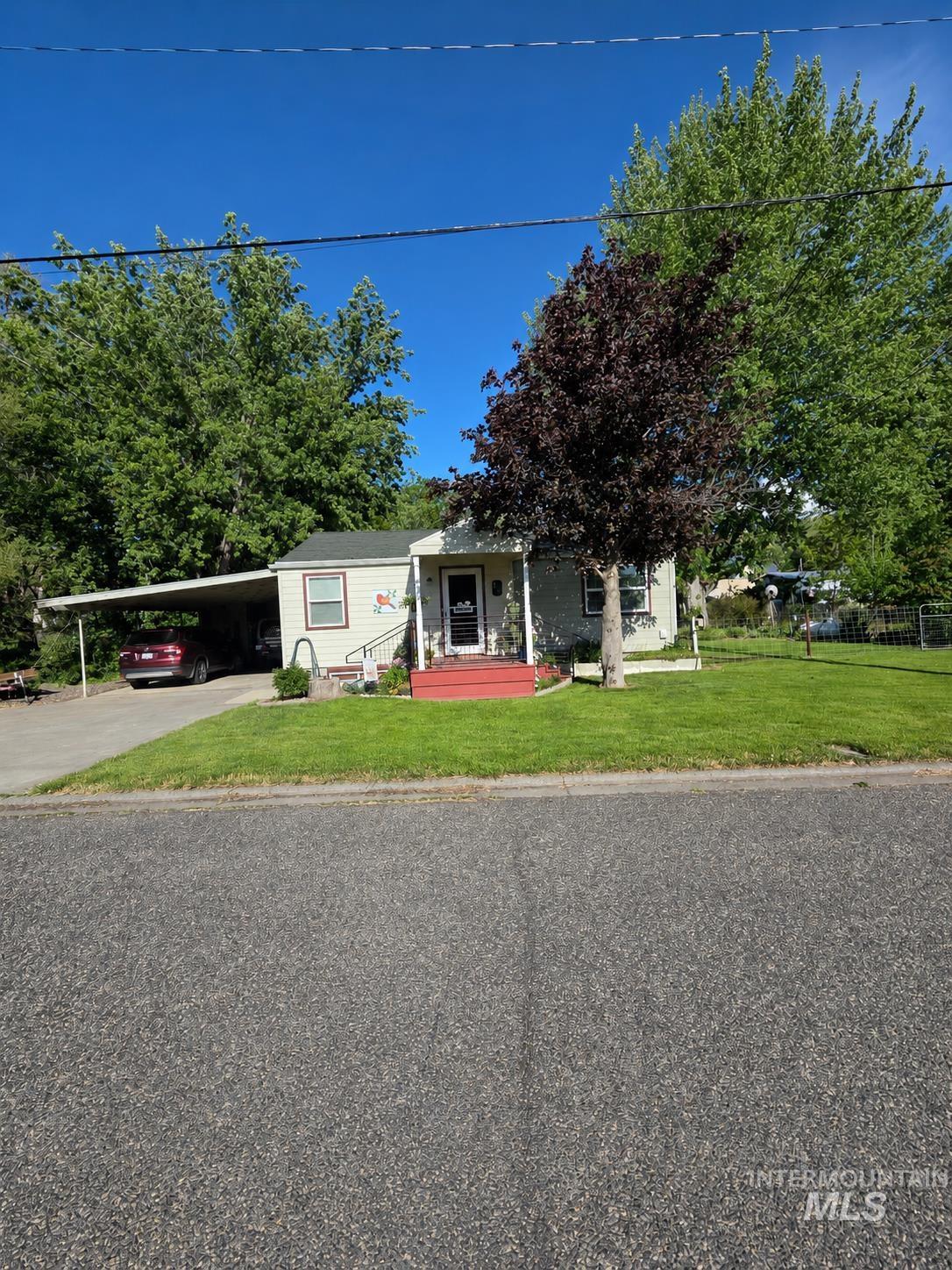 109 3rd Street Property Photo 1
