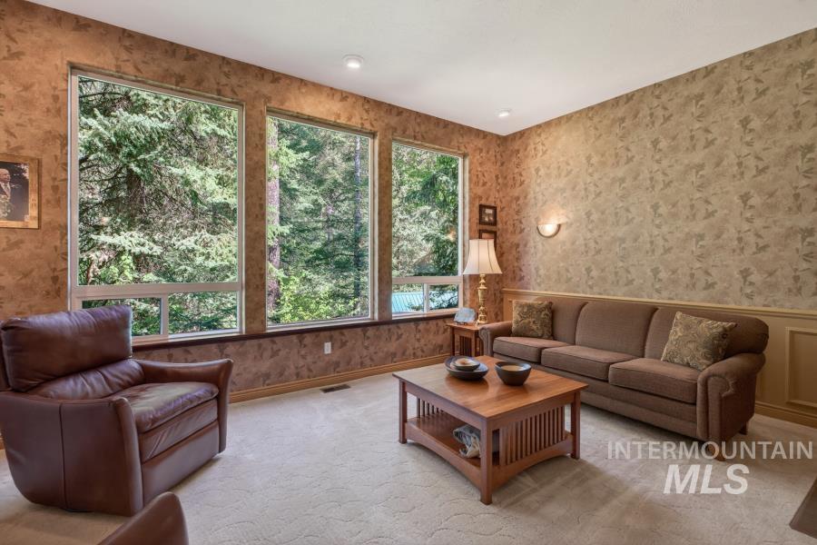 1761 Little Bear Ridge Property Photo 5