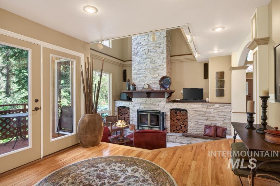 1761 Little Bear Ridge Property Photo 11