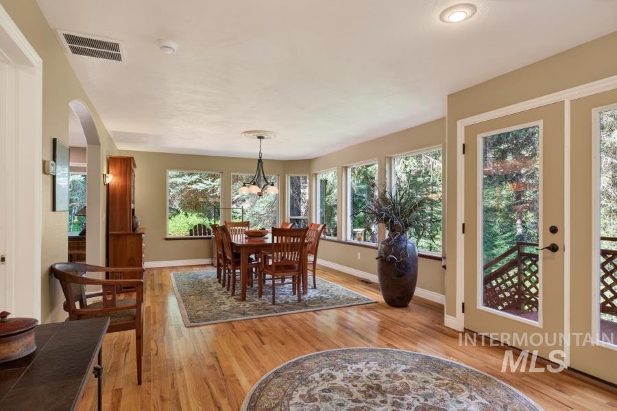 1761 Little Bear Ridge Property Photo 12