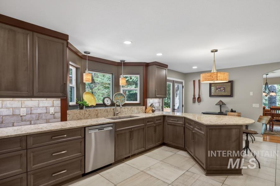 1761 Little Bear Ridge Property Photo 18