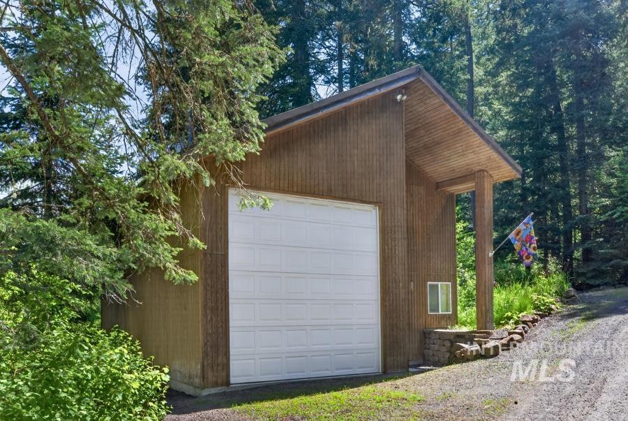 1761 Little Bear Ridge Property Photo 43