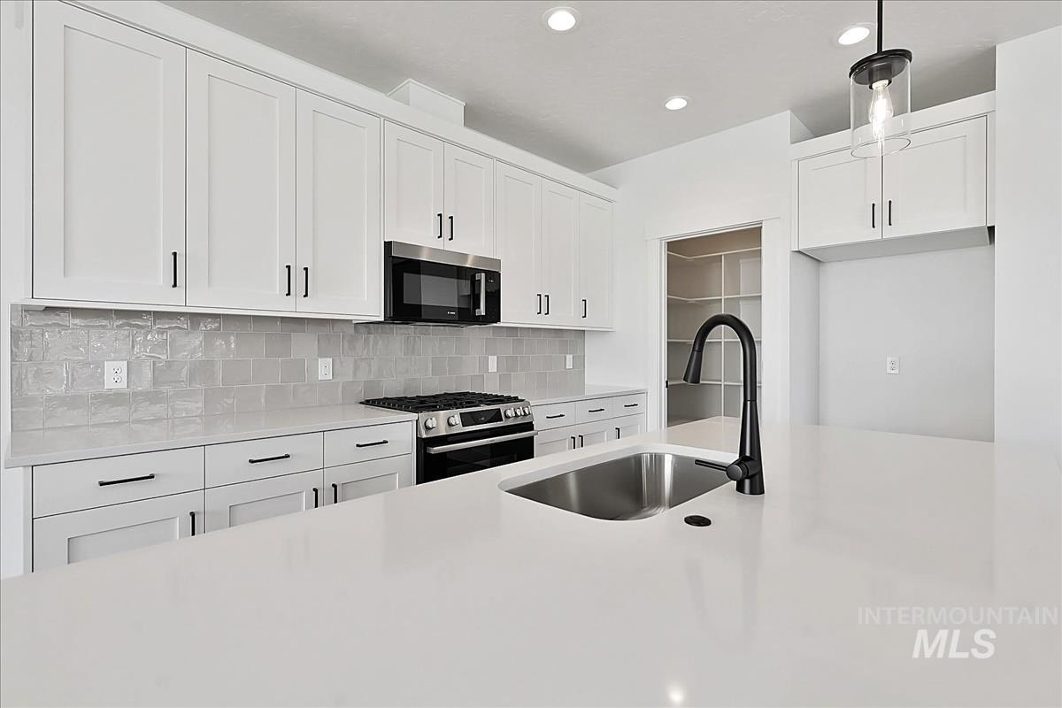 776 S Calhoun Ln. Property Photo 12