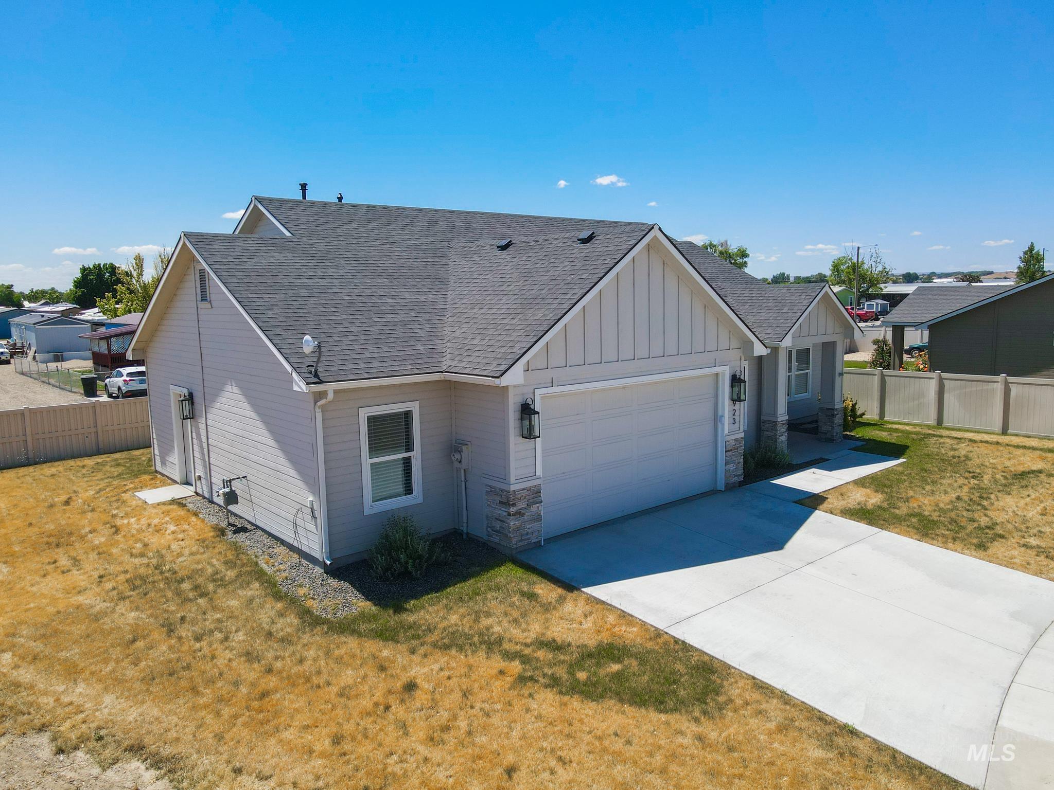 923 Redwood Ct. Property Photo 41