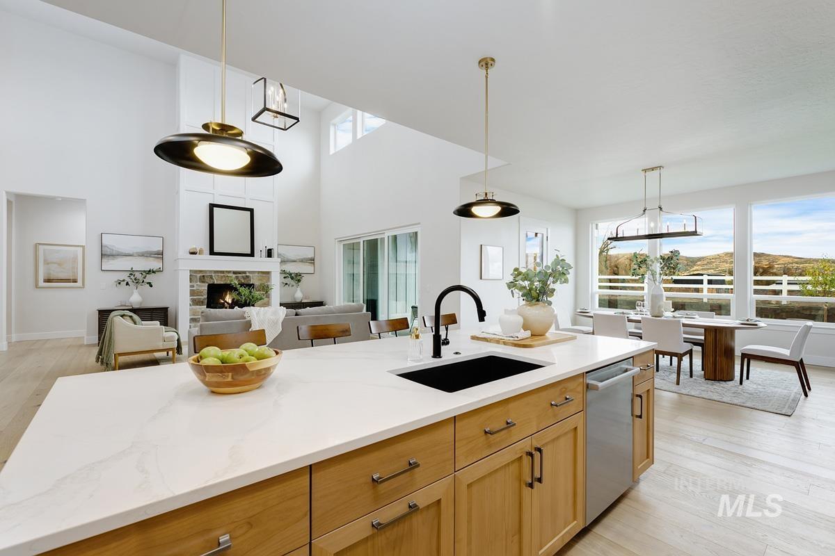 7027 W Waxwing Dr Property Photo 8