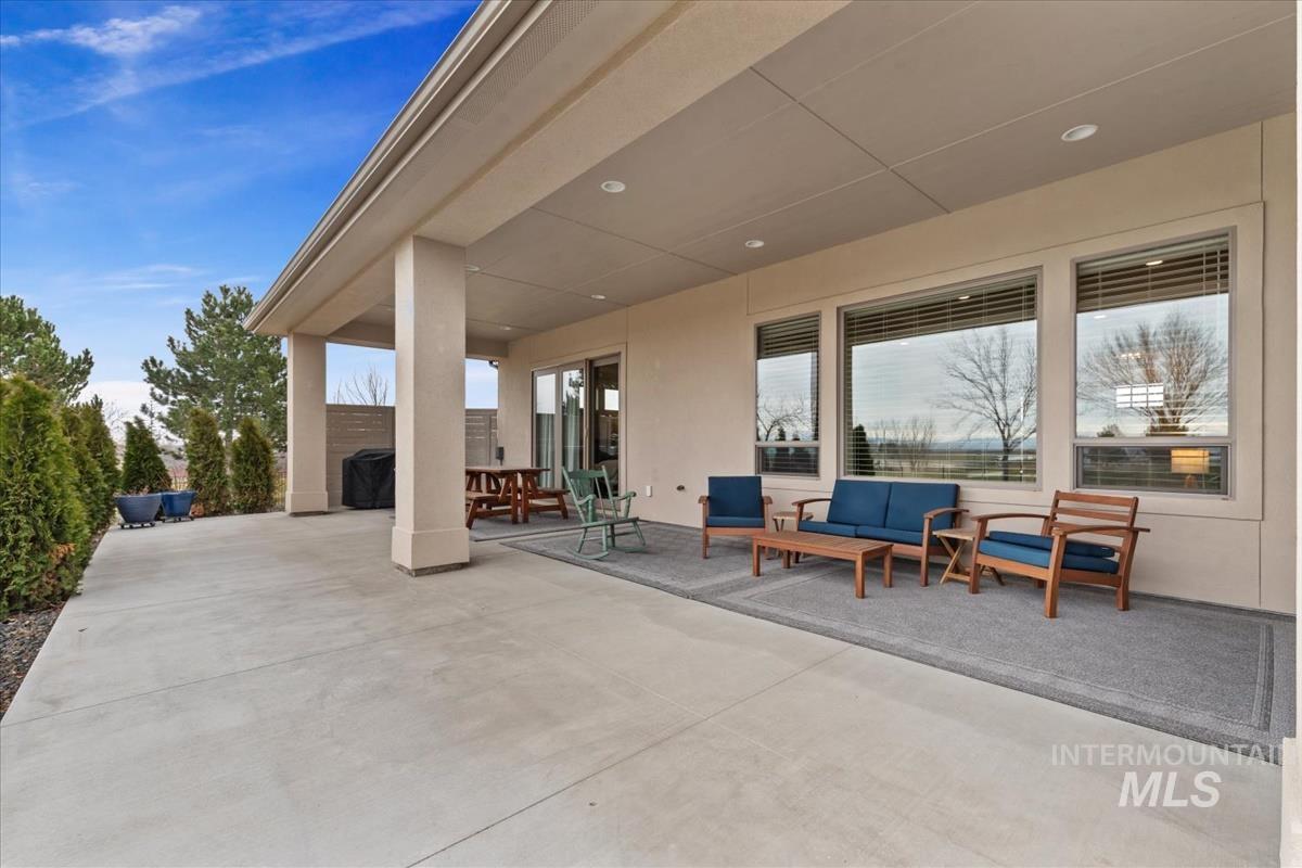 22334 Sirocco Court Property Photo 38