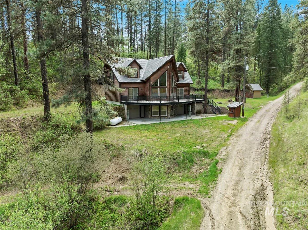 11 Forest Trail Property Photo 1