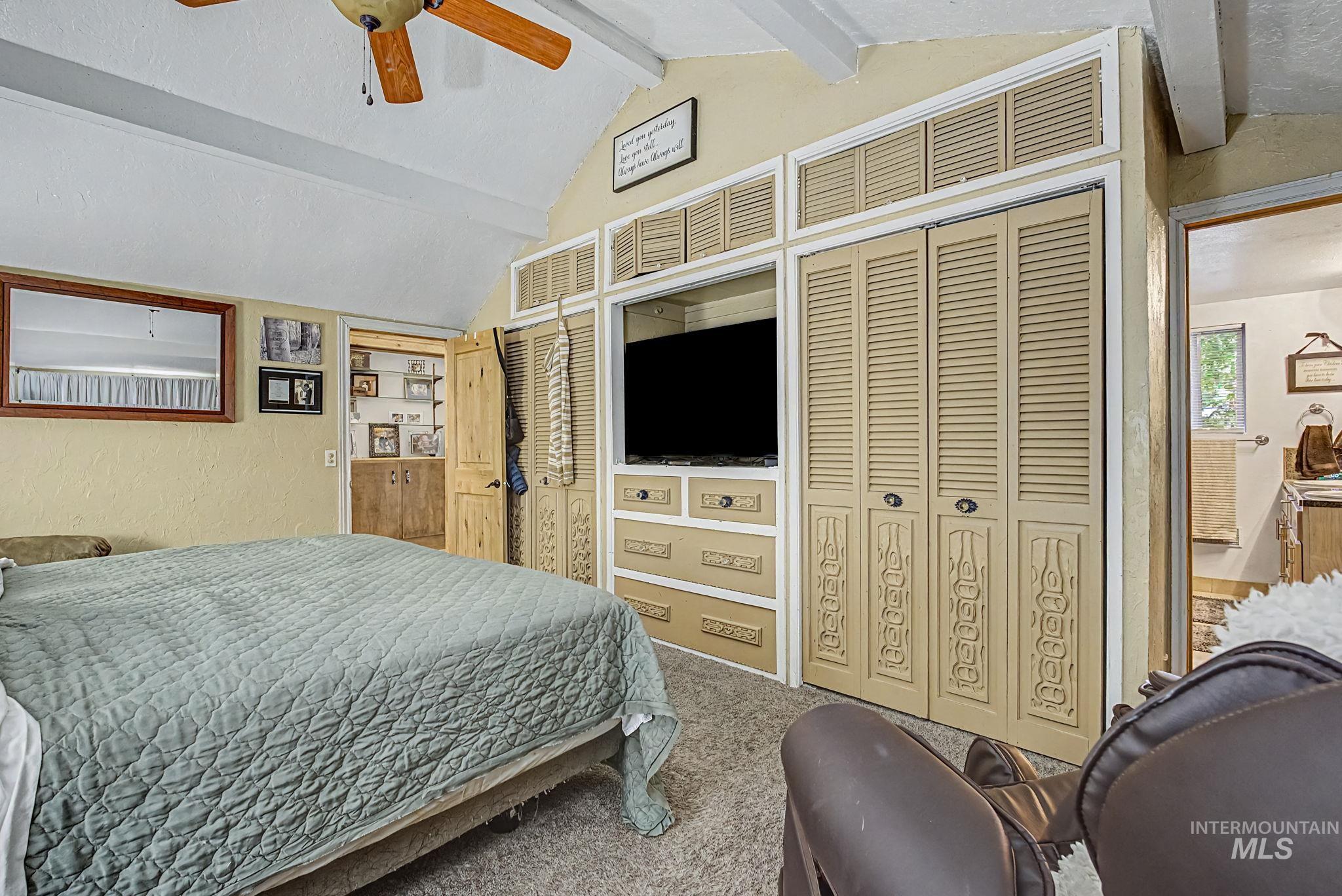 2307 College Ave Property Photo 10