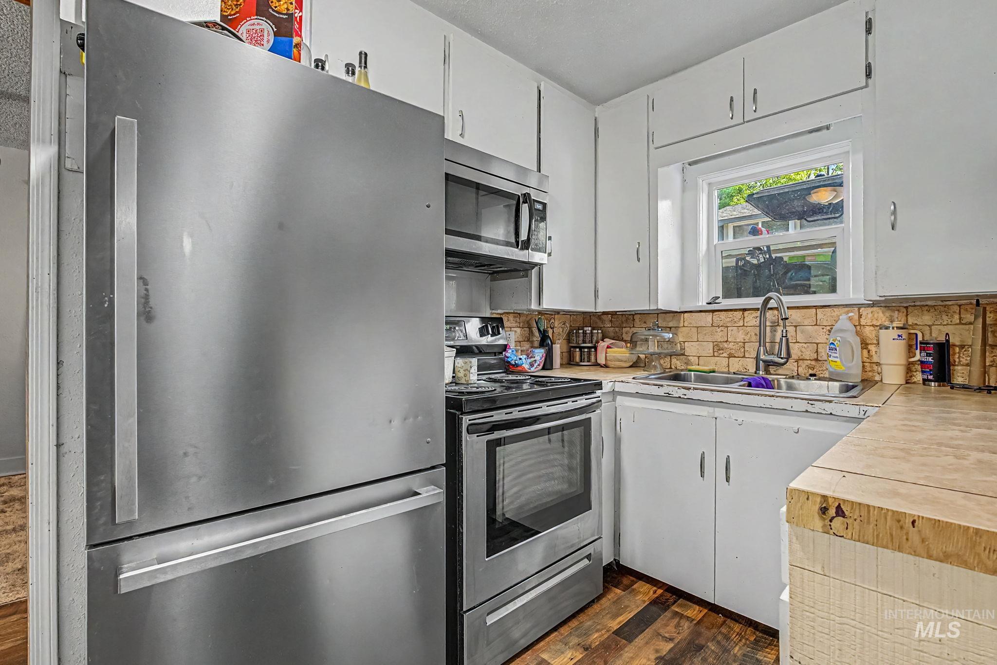 2307 College Ave Property Photo 42