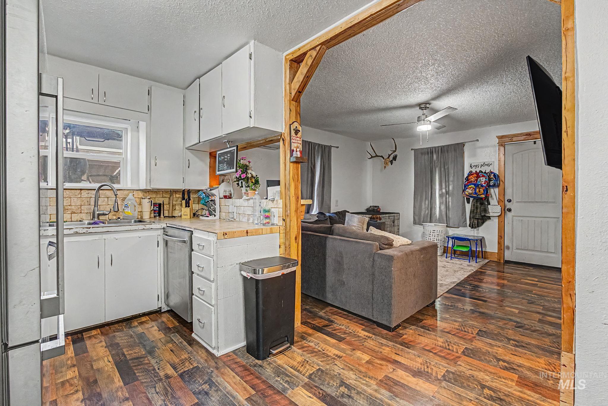 2307 College Ave Property Photo 48