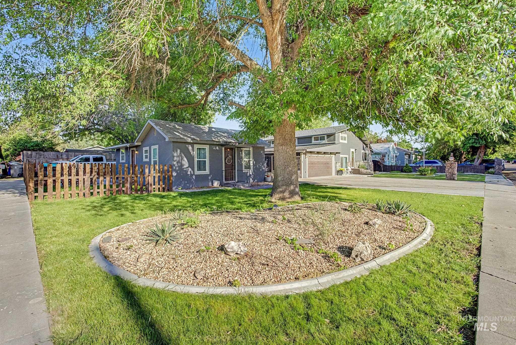 2307 College Ave Property Photo 49