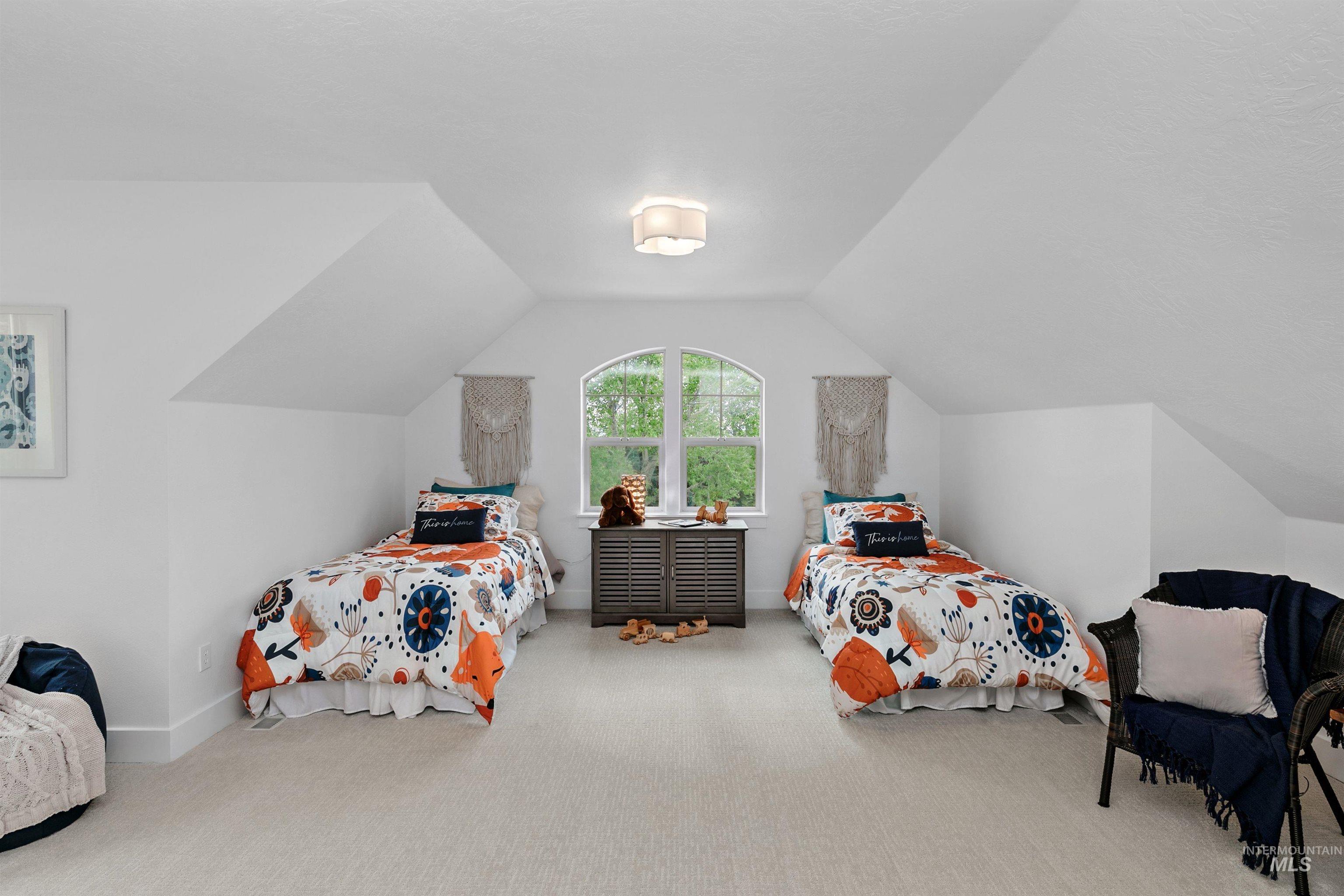 5446 N Highway 16 Property Photo 19
