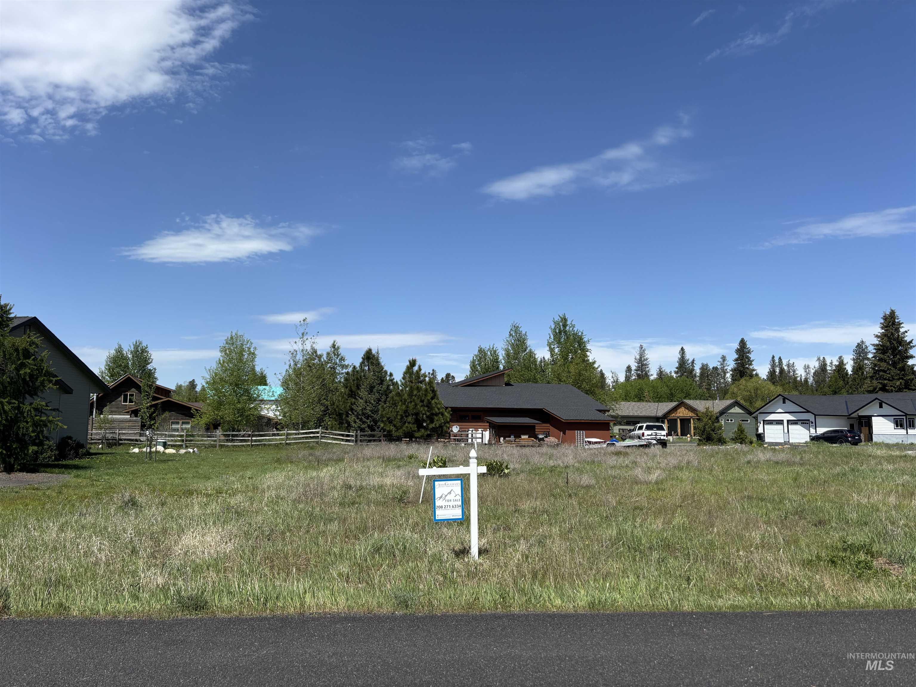 1033 Potts Property Photo 3