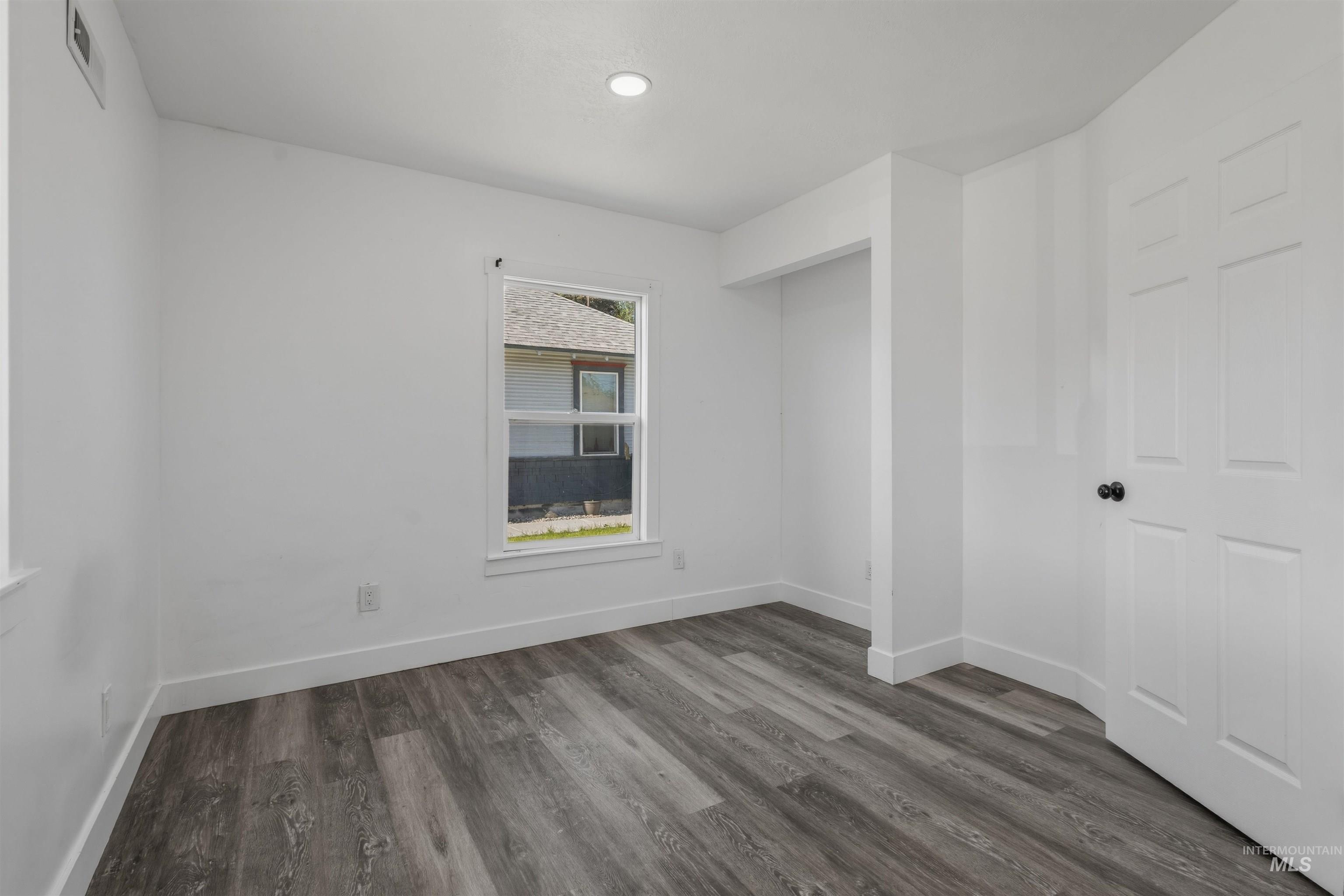 1610 Miller Ave Property Photo 20