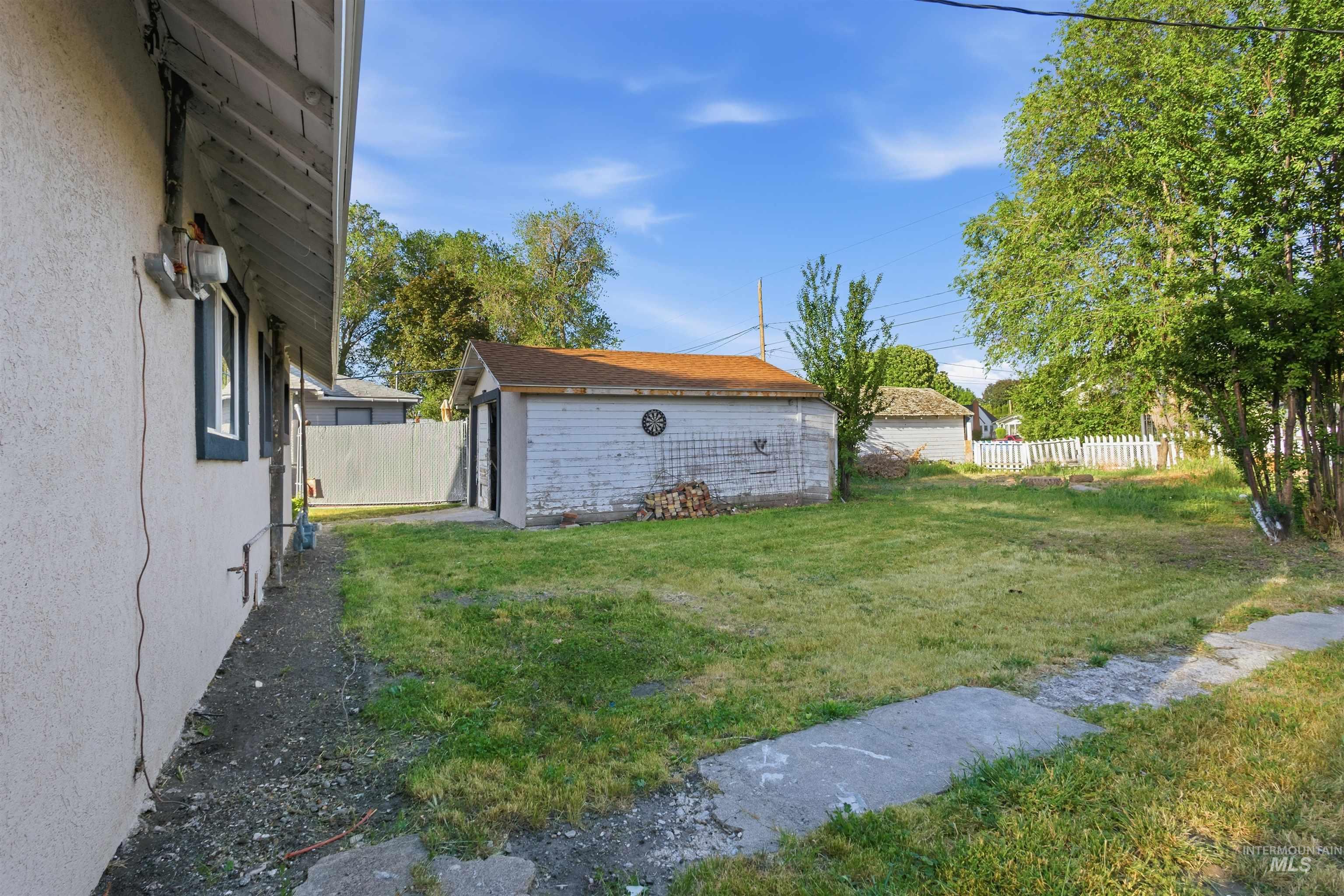 1610 Miller Ave Property Photo 24