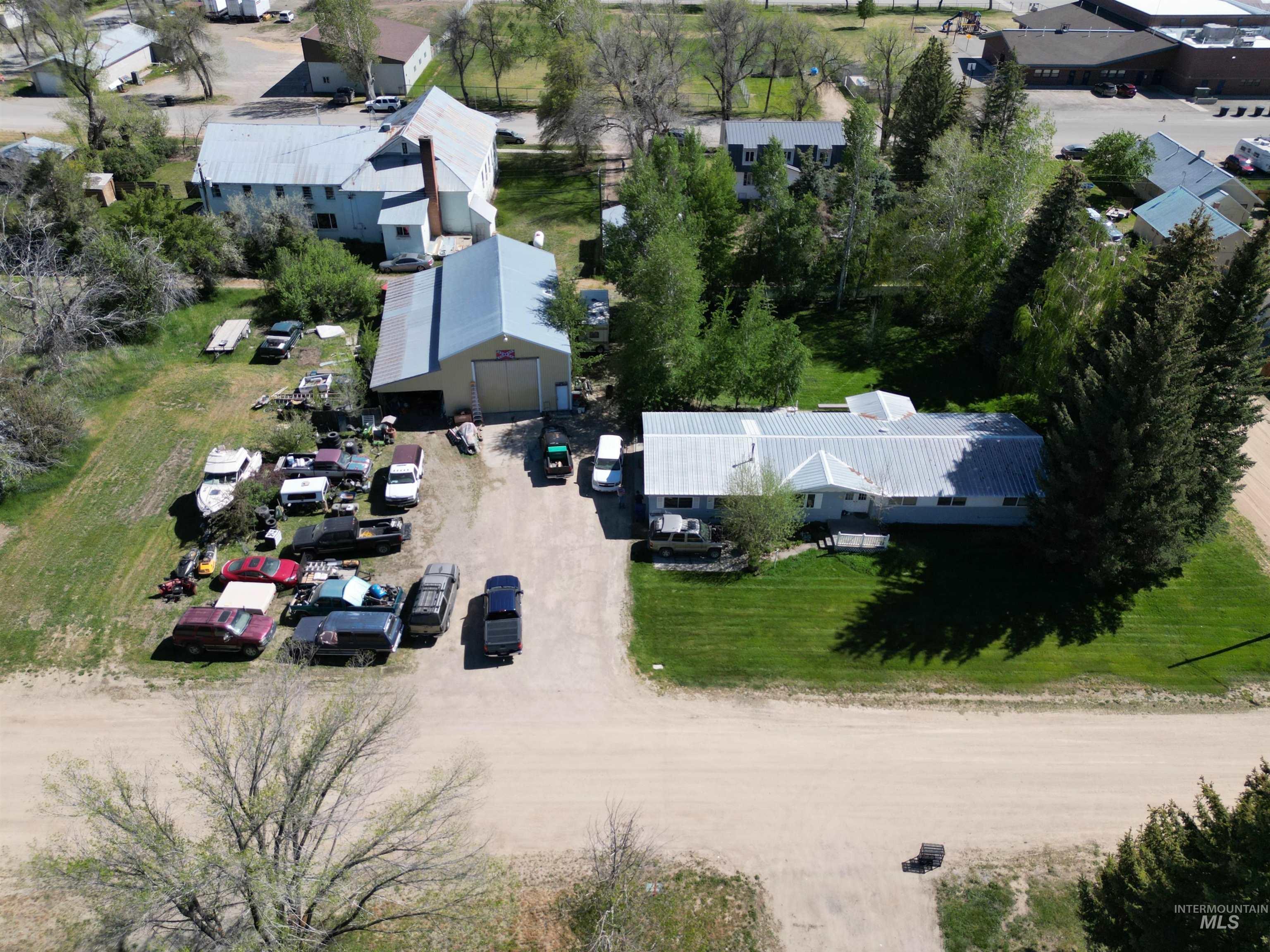 206 E Alturas Ave Property Photo 8